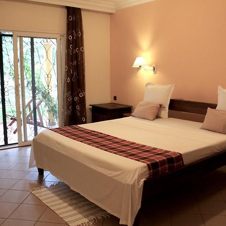 Ar Sun Hotel Antsiranana ภายนอก รูปภาพ