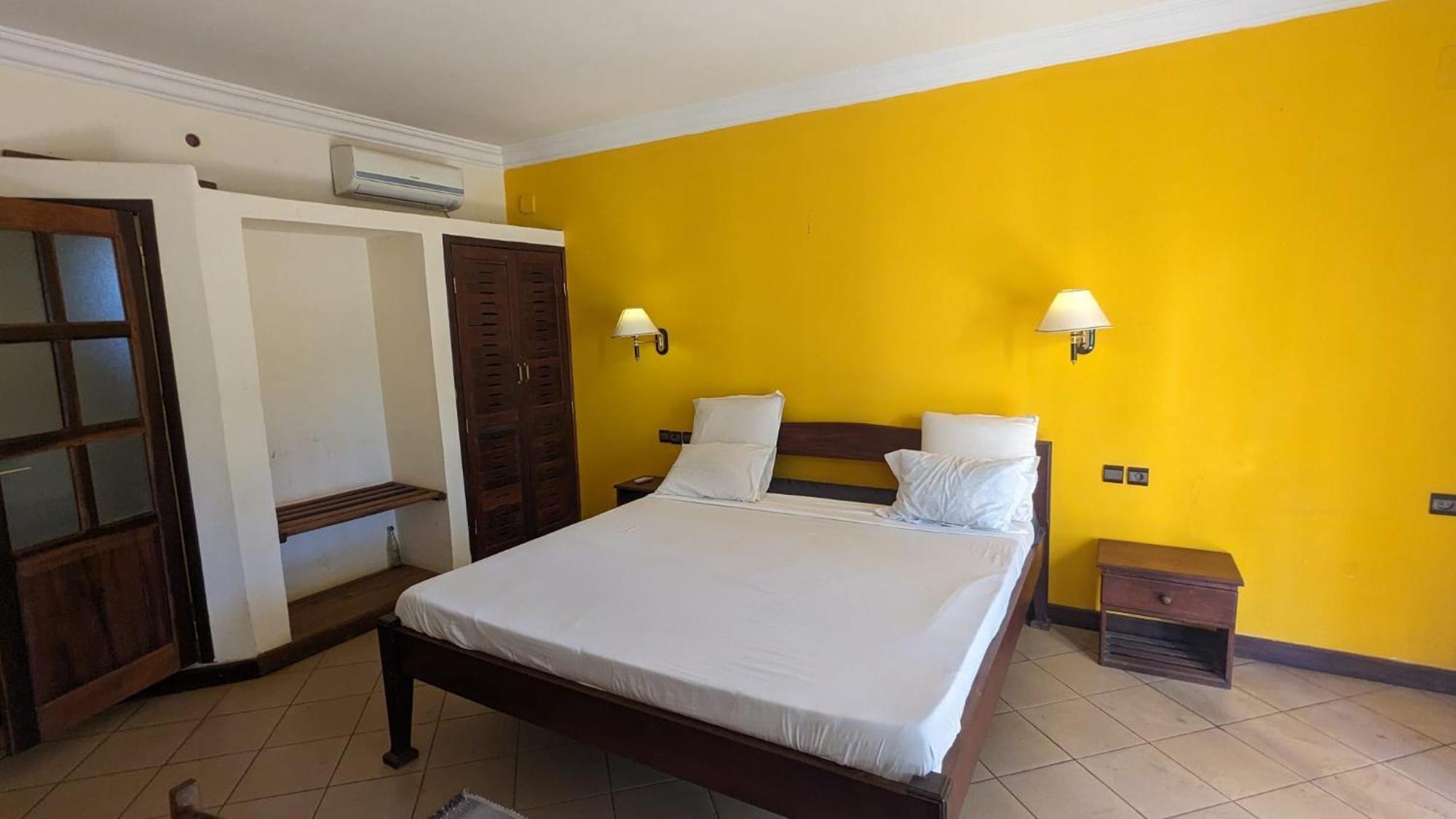 Ar Sun Hotel Antsiranana ภายนอก รูปภาพ
