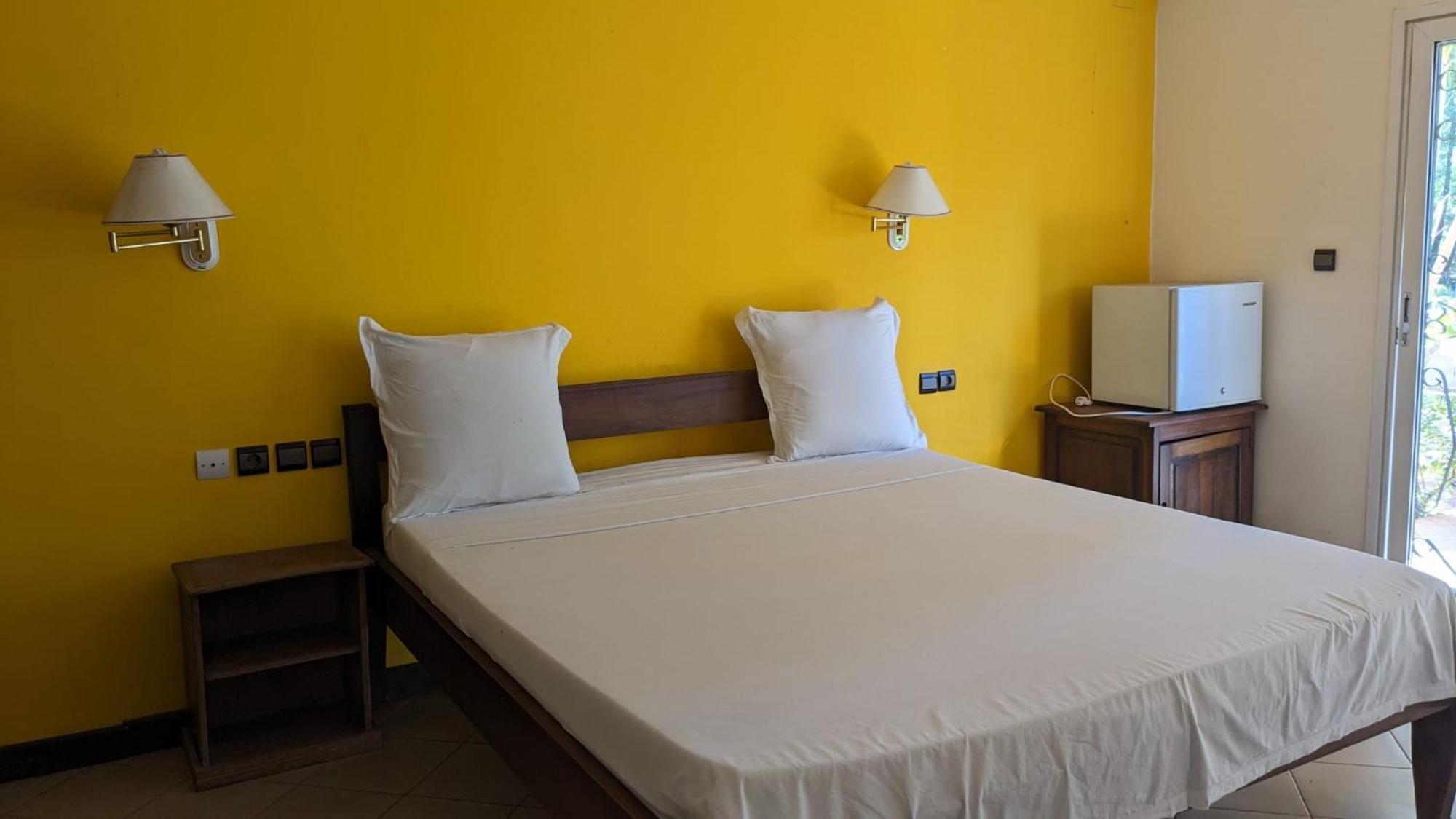 Ar Sun Hotel Antsiranana ภายนอก รูปภาพ