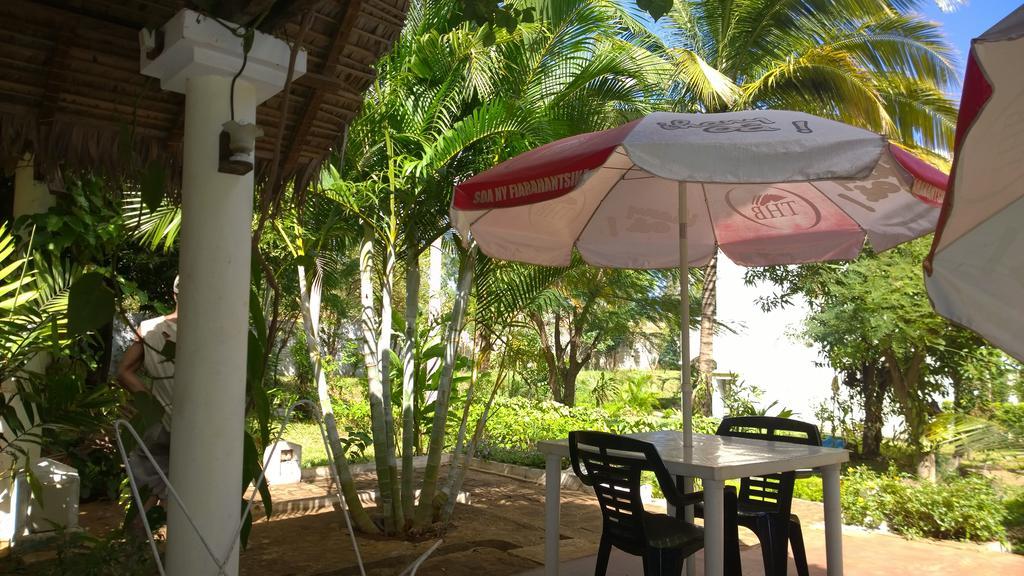 Ar Sun Hotel Antsiranana ภายนอก รูปภาพ