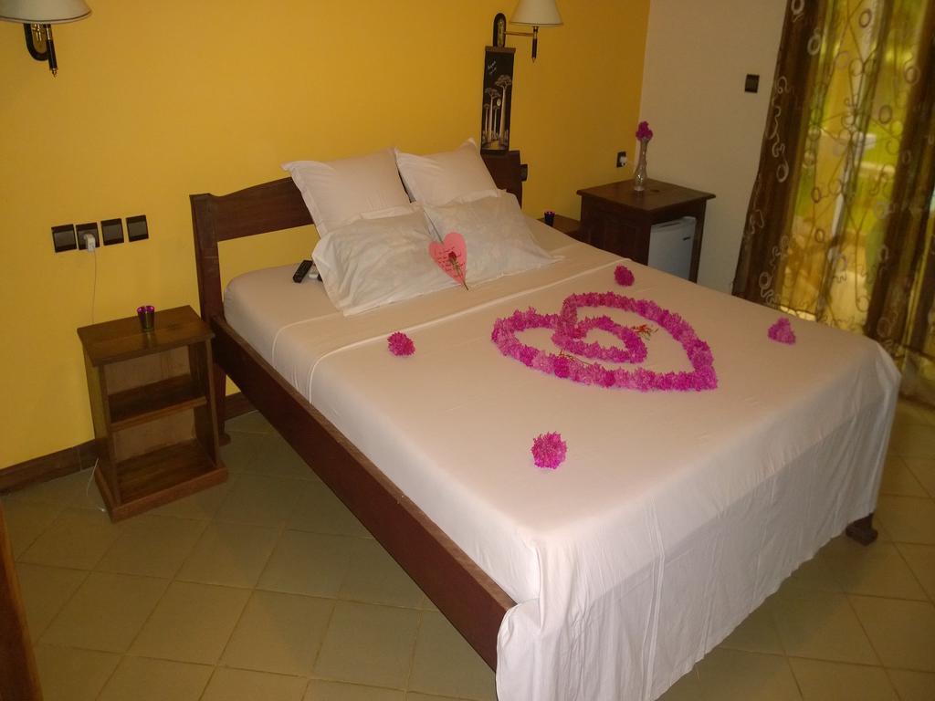 Ar Sun Hotel Antsiranana ภายนอก รูปภาพ